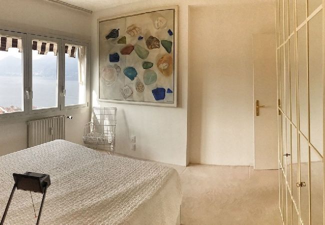 Appartamento a Luino - Cordelia 6 with lake view, balcony and pool Appartamento a Luino - Cordelia 6 with lake view, balcony and pool