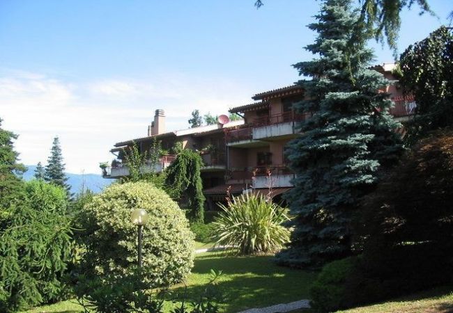 Appartamento a Luino - Cordelia 6 with lake view, balcony and pool Appartamento a Luino - Cordelia 6 with lake view, balcony and pool