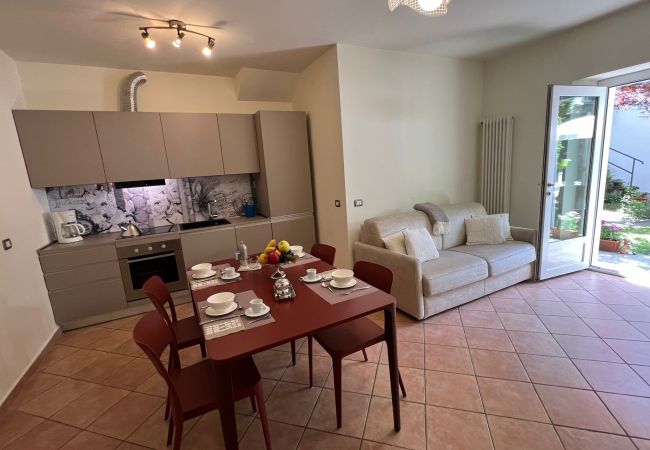 Appartamento a Verbania - Arancio Apartment in the centre of Verbania Intra Appartamento a Verbania - Arancio Apartment in the centre of Verbania Intra