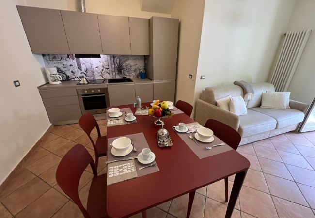 Appartamento a Verbania - Arancio Apartment in the centre of Verbania Intra Appartamento a Verbania - Arancio Apartment in the centre of Verbania Intra