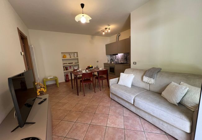 Appartamento a Verbania - Arancio Apartment in the centre of Verbania Intra Appartamento a Verbania - Arancio Apartment in the centre of Verbania Intra