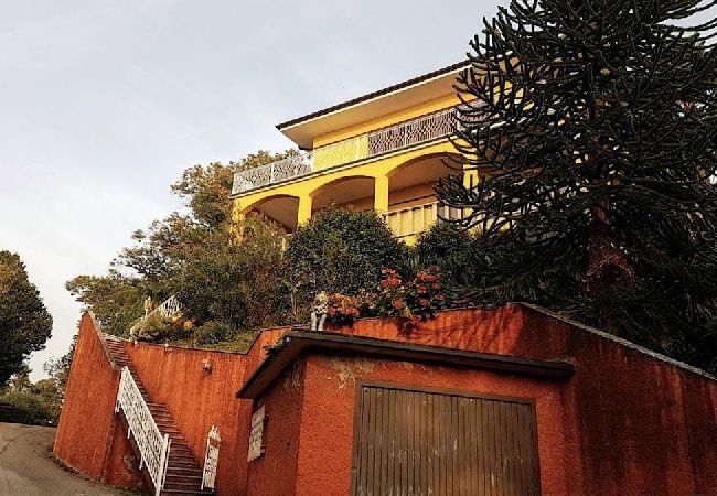 Appartamento a Brezzo di Bedero - Amarys 2 apartment in residence with lake view Appartamento a Brezzo di Bedero - Amarys 2 apartment in residence with lake view