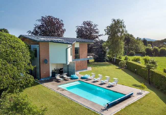 Villa a Lesa - Aurora Villa with pool in Lesa