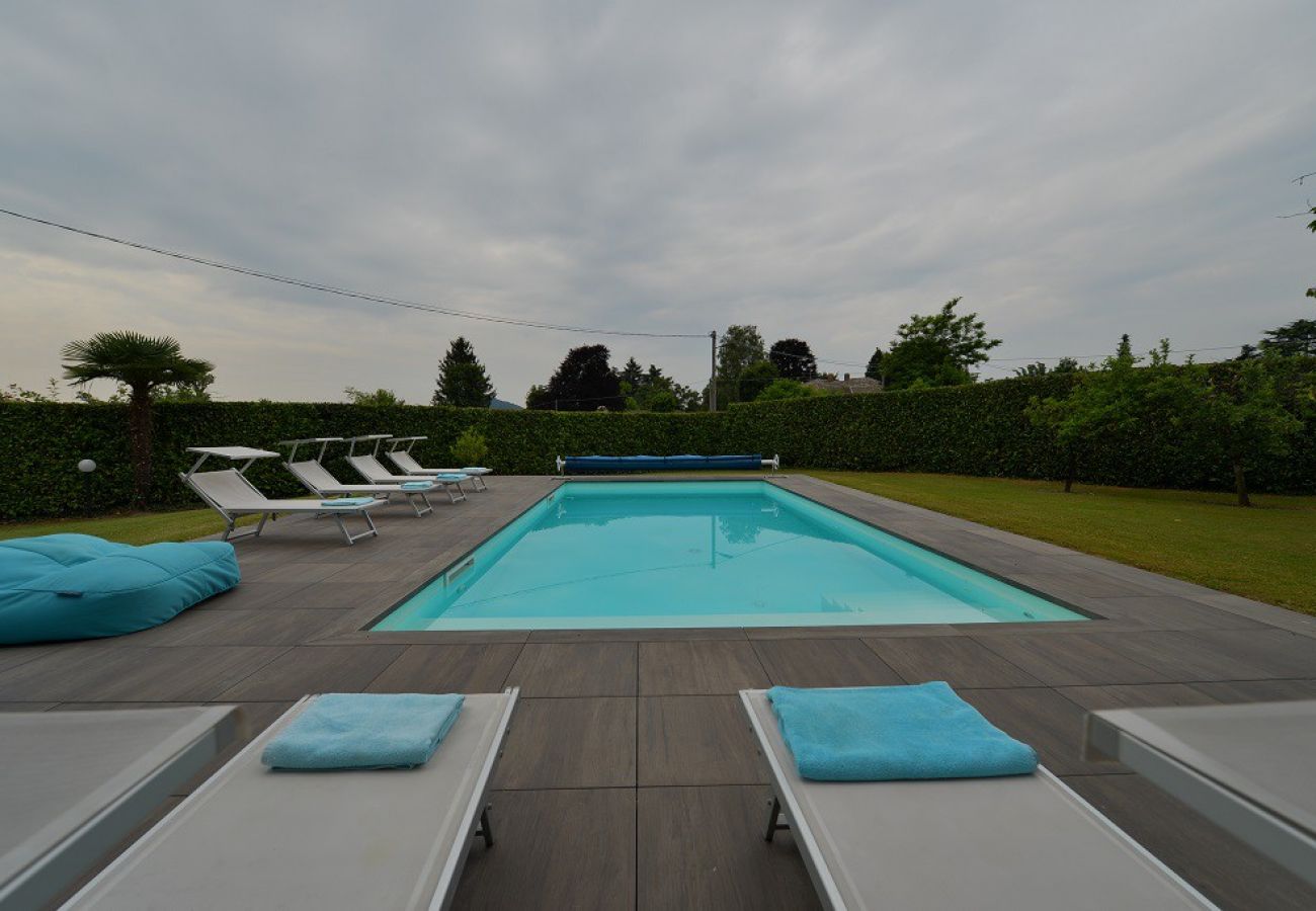 Villa a Lesa - Aurora Villa with pool in Lesa