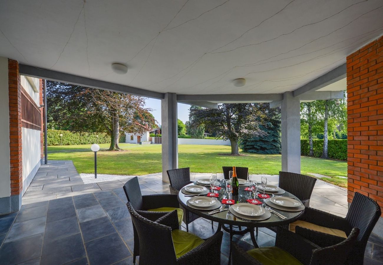 Villa a Lesa - Aurora Villa with pool in Lesa