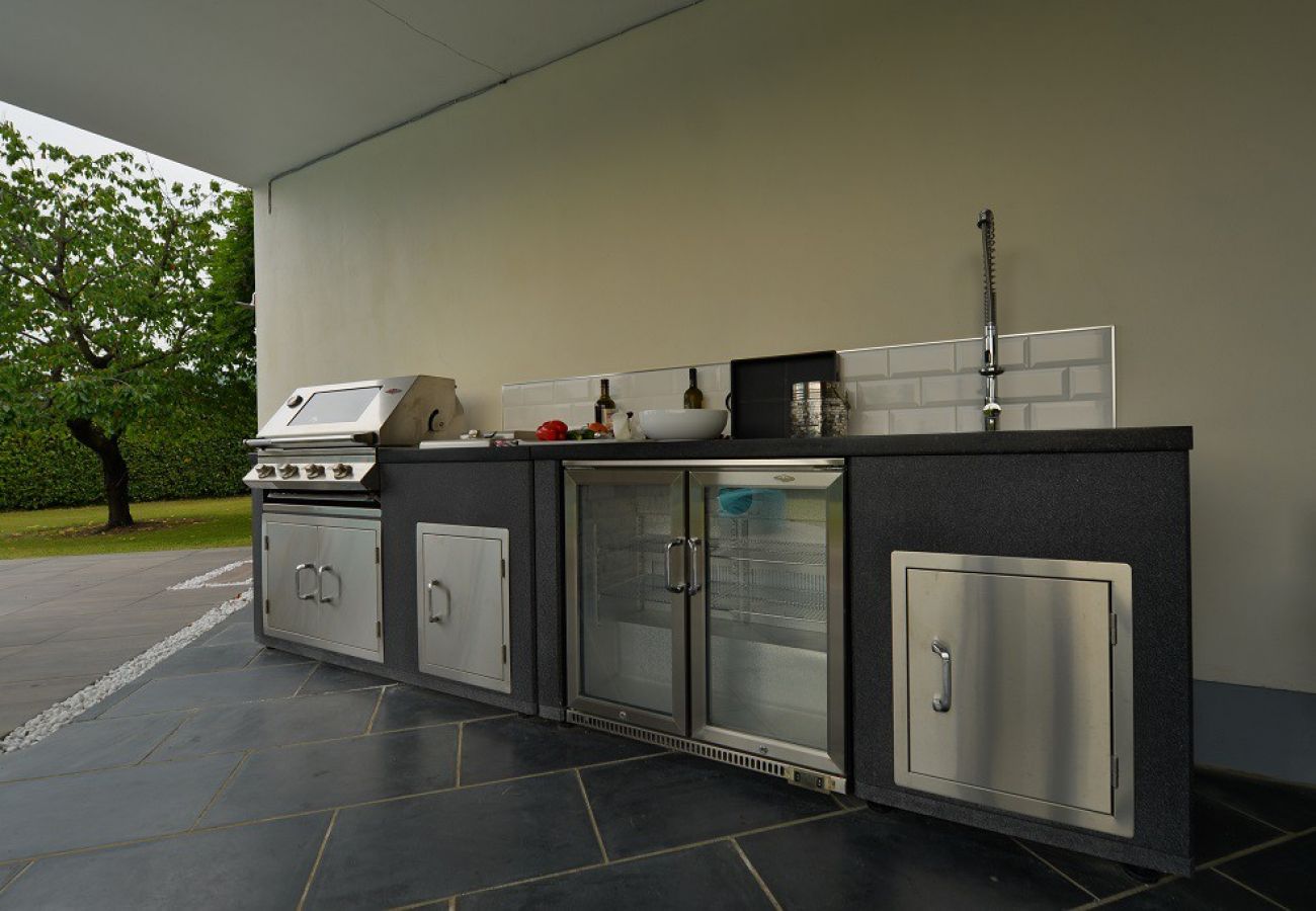 Villa a Lesa - Aurora Villa with pool in Lesa