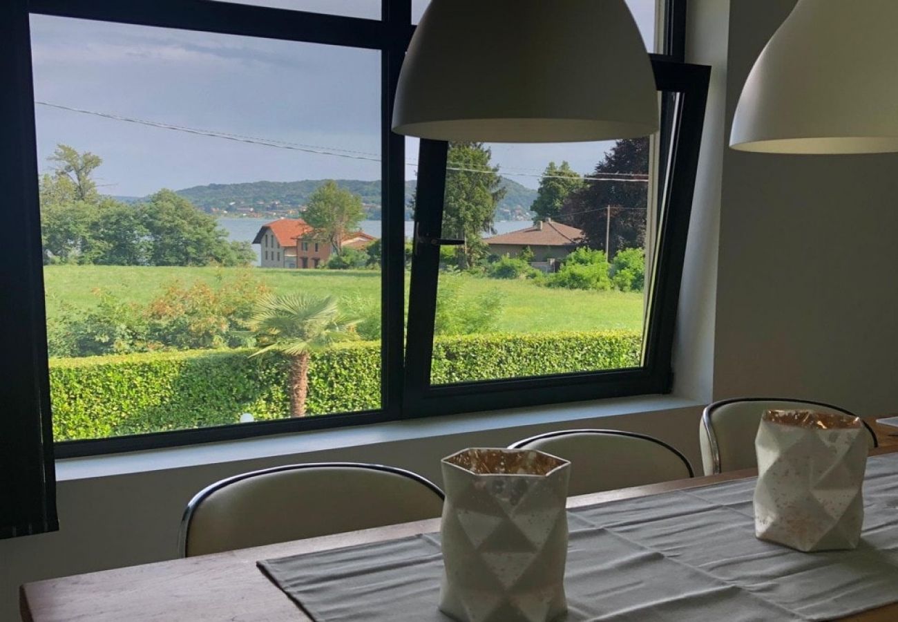 Villa a Lesa - Aurora Villa with pool in Lesa