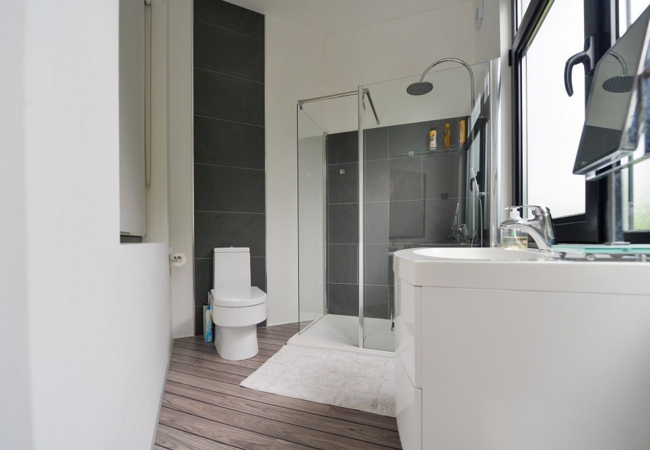 Villa a Lesa - Aurora Villa with pool in Lesa