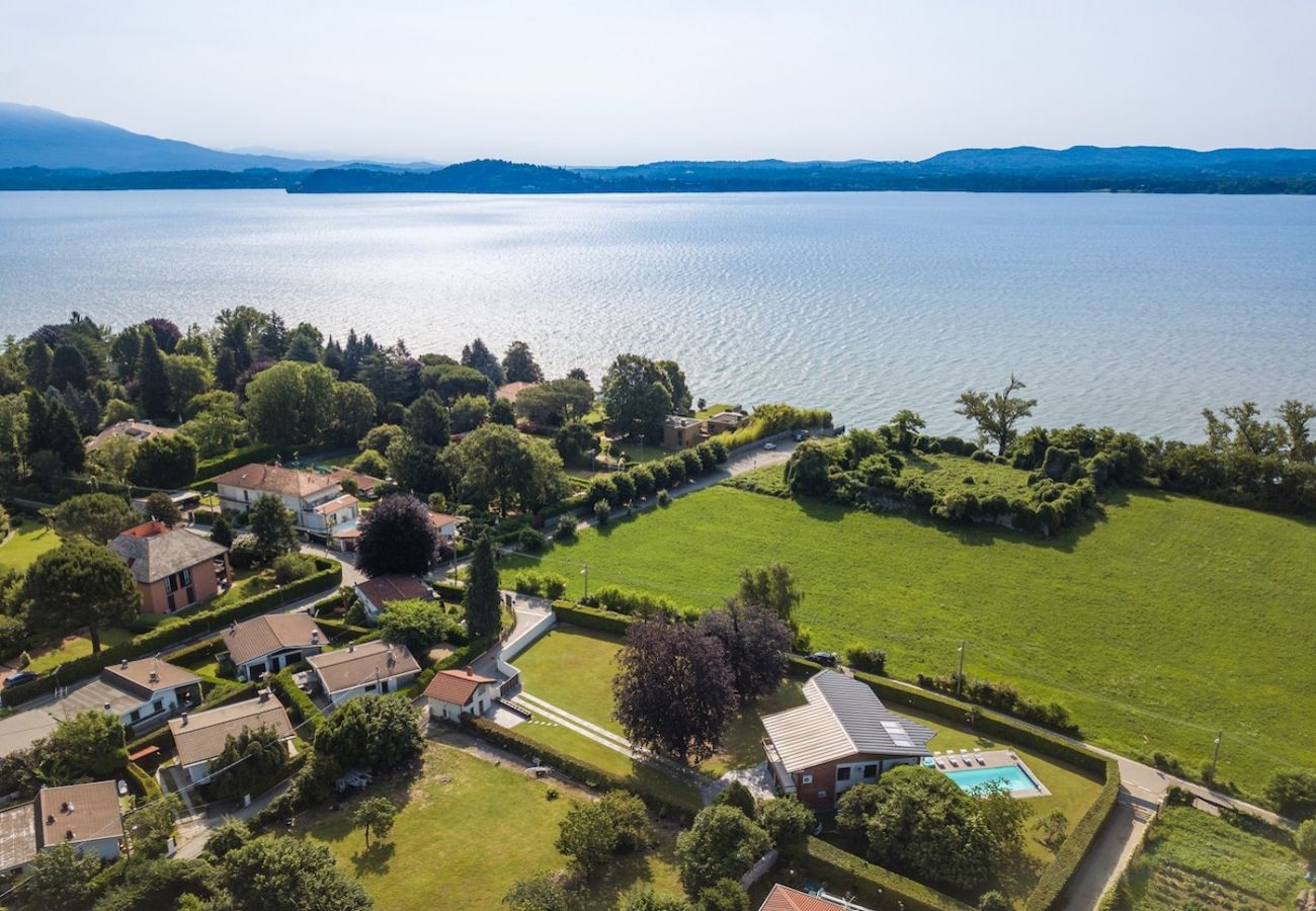 Villa a Lesa - Aurora Villa with pool in Lesa