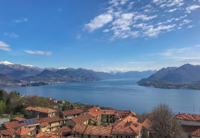 Appartamento a Magognino - Penthouse San Rocco luxury lake view apartment Appartamento a Magognino - Penthouse San Rocco luxury lake view apartment