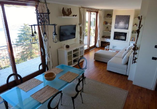 Appartamento a Magognino - Penthouse San Rocco luxury lake view apartment Appartamento a Magognino - Penthouse San Rocco luxury lake view apartment