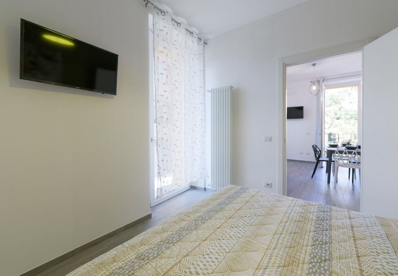 Appartamento a Baveno - Sunflower Apartment 2 with balcony in Baveno