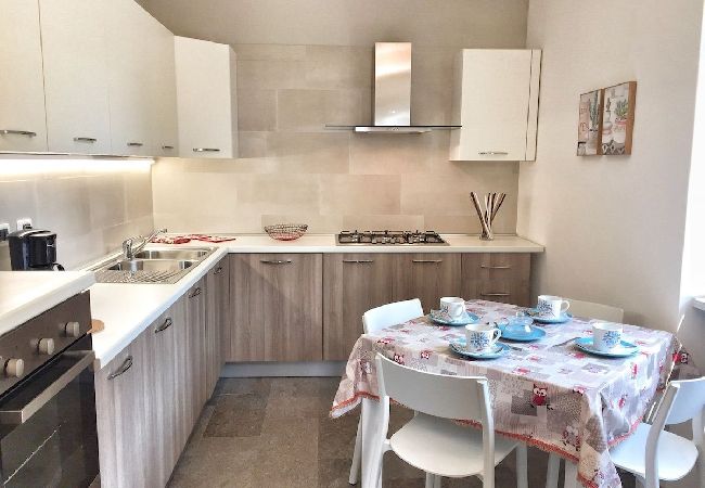 Appartamento a Mergozzo - Oleandro 1 apartment in Residence Villa Cerutti Appartamento a Mergozzo - Oleandro 1 apartment in Residence Villa Cerutti