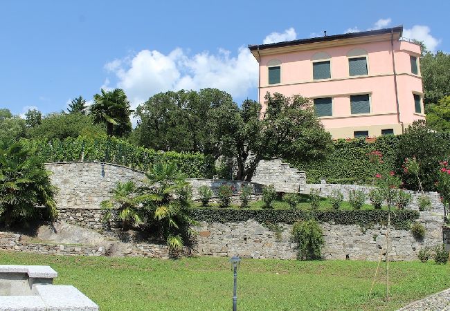 Appartamento a Mergozzo - Oleandro 1 apartment in Residence Villa Cerutti Appartamento a Mergozzo - Oleandro 1 apartment in Residence Villa Cerutti