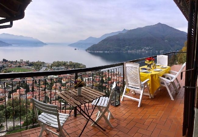Appartamento a Maccagno con Pino e Veddasca - Pandora 1 lake view apt. in residence with pool Appartamento a Maccagno con Pino e Veddasca - Pandora 1 lake view apt. in residence with pool