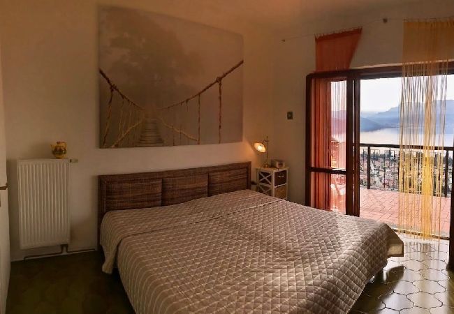 Appartamento a Maccagno con Pino e Veddasca - Pandora 1 lake view apt. in residence with pool Appartamento a Maccagno con Pino e Veddasca - Pandora 1 lake view apt. in residence with pool