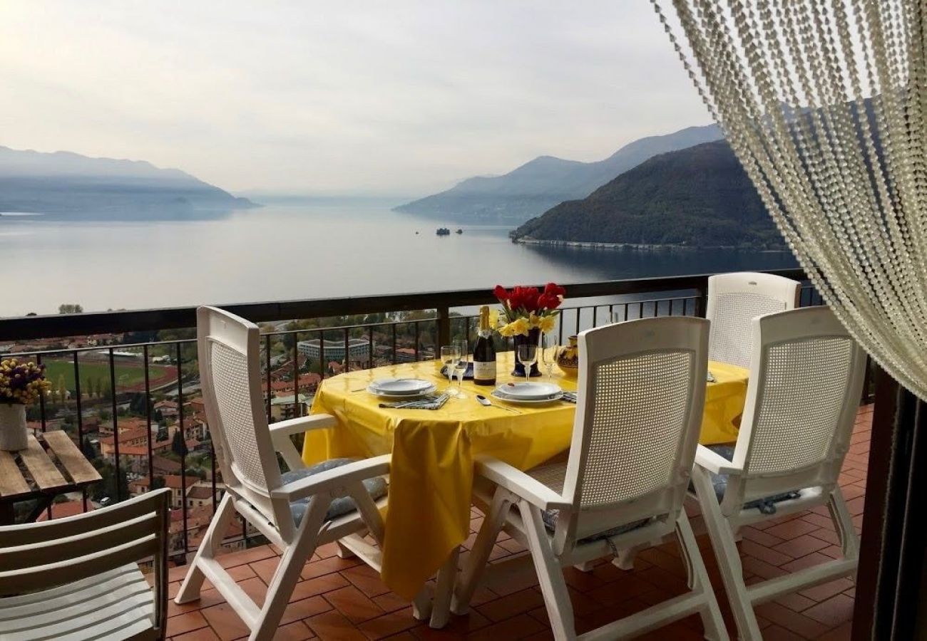 Appartamento a Maccagno con Pino e Veddasca - Pandora 1 lake view apt. in residence with pool