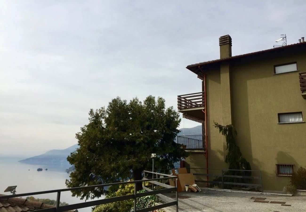 Appartamento a Maccagno con Pino e Veddasca - Pandora 1 lake view apt. in residence with pool