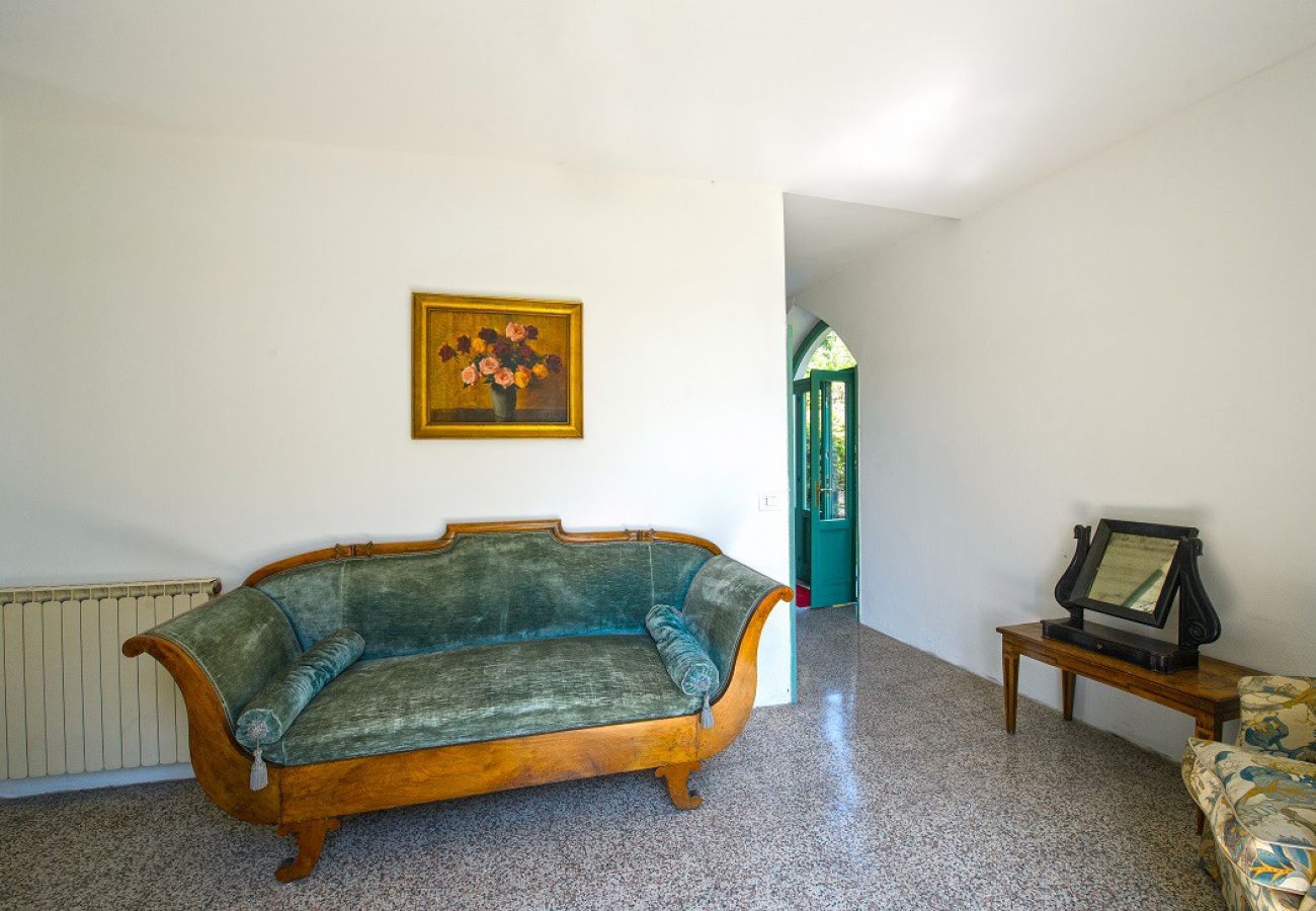 Villa a Verbania - Charming villa Il Motto with pool