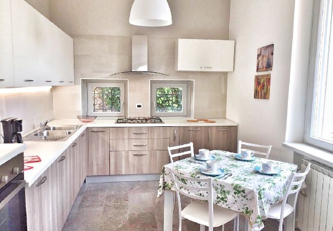Appartamento a Mergozzo - Oleandro 2 apartment in Residence Villa Cerutti Appartamento a Mergozzo - Oleandro 2 apartment in Residence Villa Cerutti