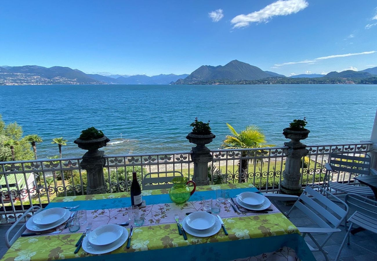 Appartamento a Stresa - Liberty apartment  with beach