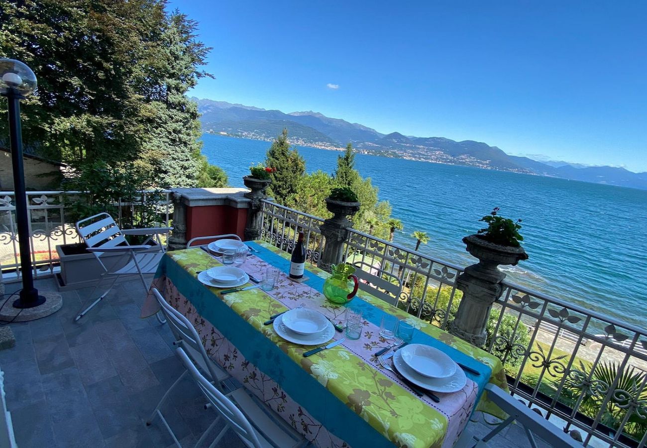 Appartamento a Stresa - Liberty apartment  with beach