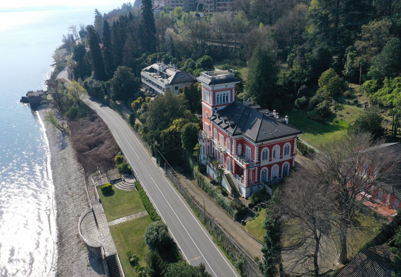 Appartamento a Stresa - Liberty apartment  with beach