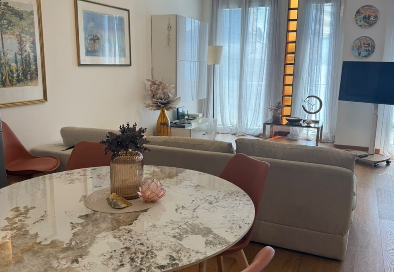 Appartamento a Oggebbio - Elizaveta apartment with lake view and terrace