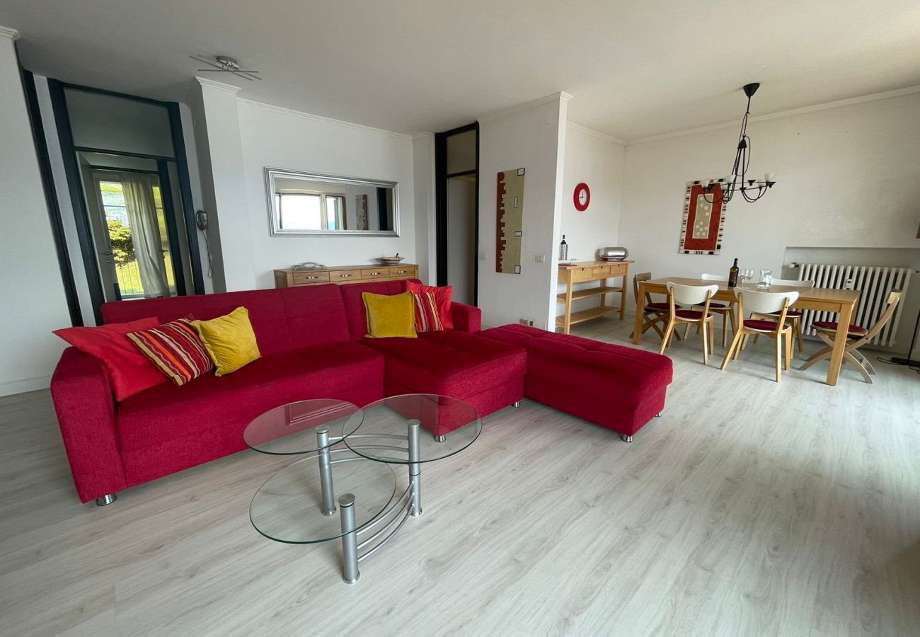 Appartamento a Oggebbio - Gioia apartment with lake view and pool