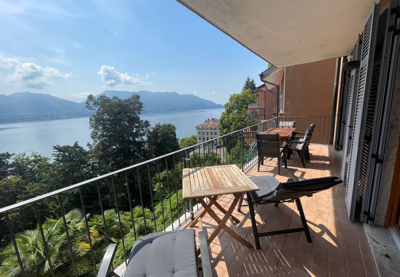 Appartamento a Oggebbio - Gioia apartment with lake view and pool