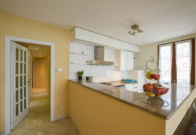 Appartamento a Verbania - Giulia apartment with lake view in Verbania Appartamento a Verbania - Giulia apartment with lake view in Verbania