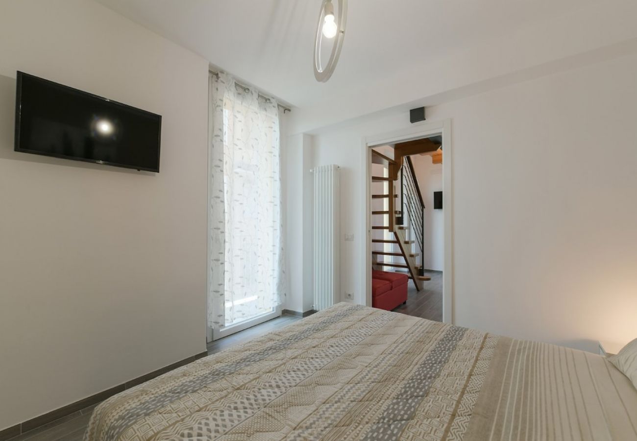 Appartamento a Baveno - Sunflower Apartment 3 with covered terrace