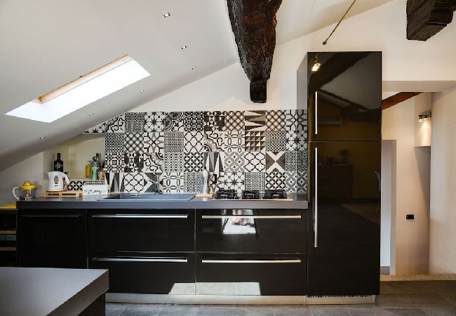 Appartamento a Verbania - La Finestra sul lago luxurious apartment furnished Appartamento a Verbania - La Finestra sul lago luxurious apartment furnished
