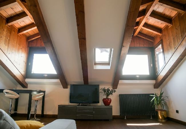 Appartamento a Verbania - La Finestra sul lago luxurious apartment furnished Appartamento a Verbania - La Finestra sul lago luxurious apartment furnished