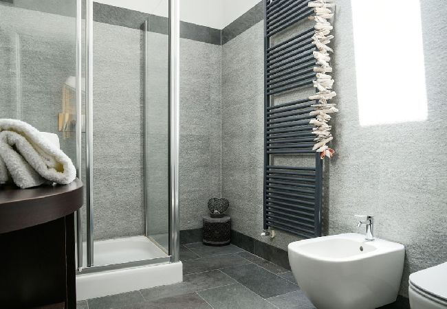 Appartamento a Verbania - La Finestra sul lago luxurious apartment furnished Appartamento a Verbania - La Finestra sul lago luxurious apartment furnished