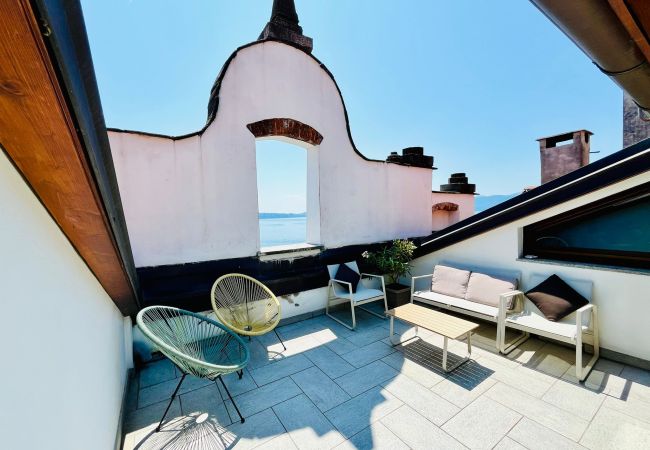 Appartamento a Verbania - La Finestra sul lago luxurious apartment furnished Appartamento a Verbania - La Finestra sul lago luxurious apartment furnished