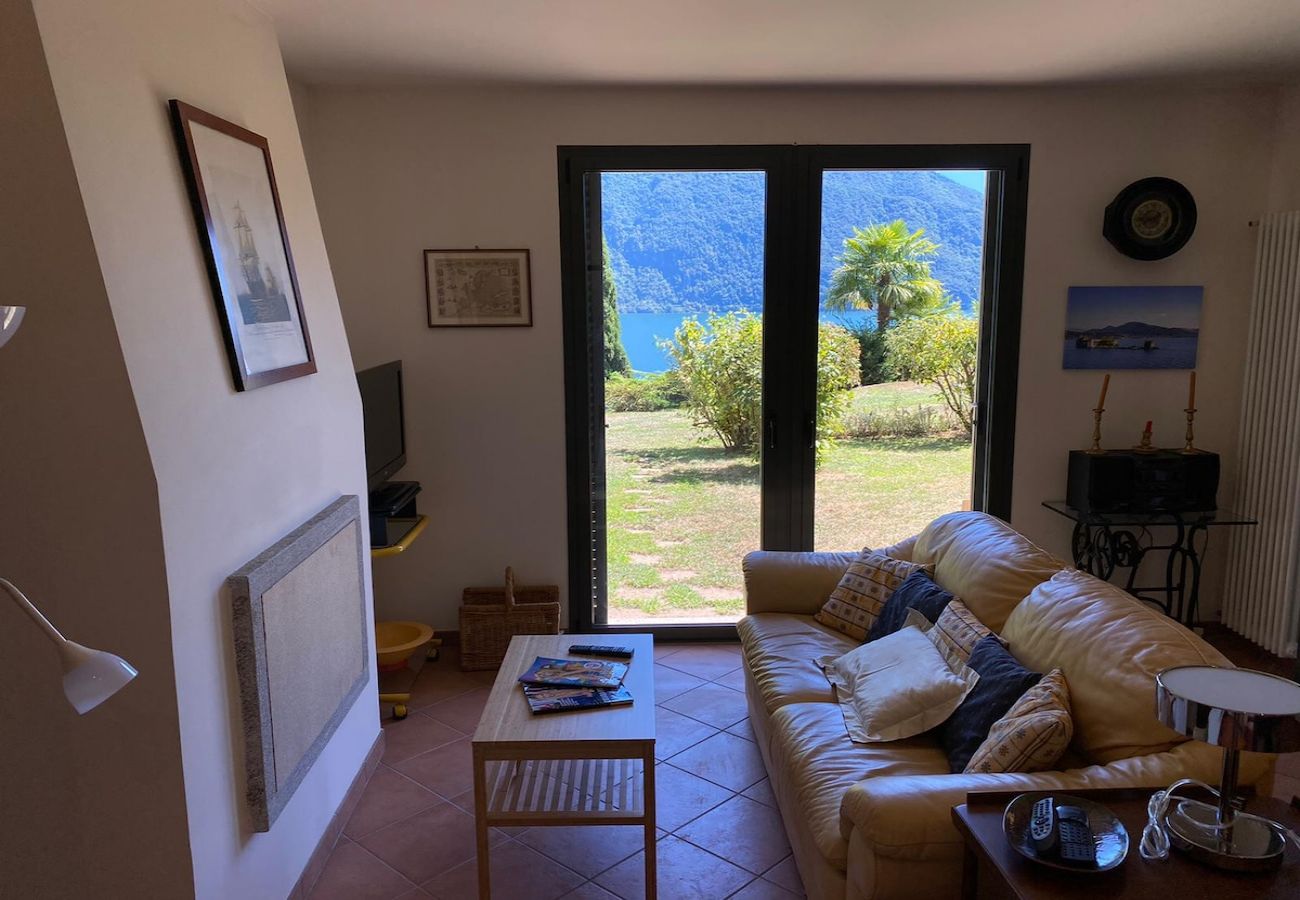 Appartamento a Ghiffa - St  Maurice smile lake view apartment with pool