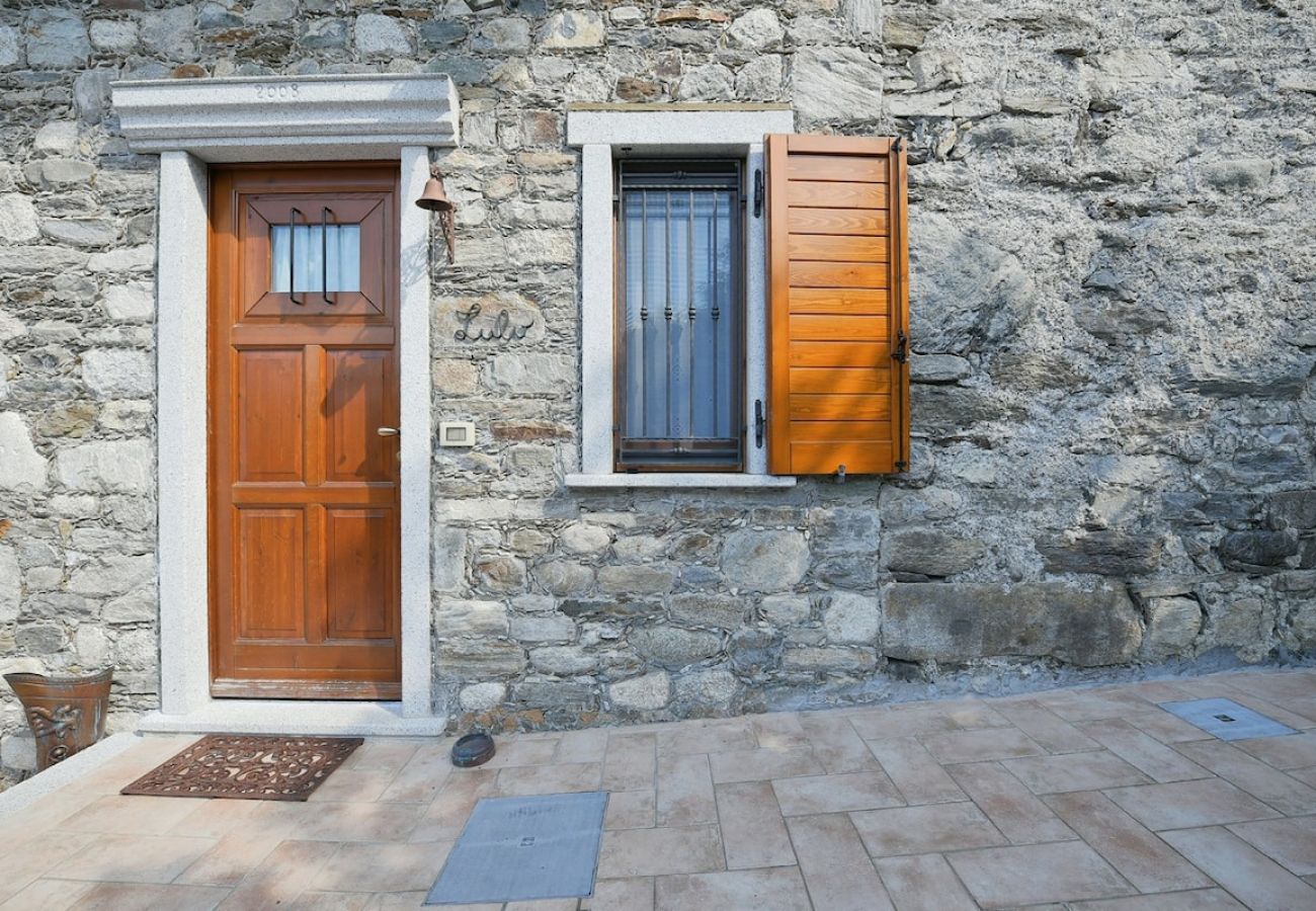 Casa a Baveno - Lulù stone house with view of the lake