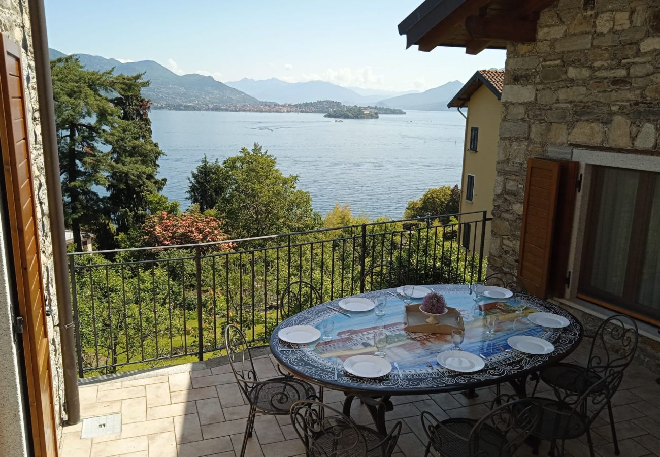 Casa a Baveno - Lulù stone house with view of the lake