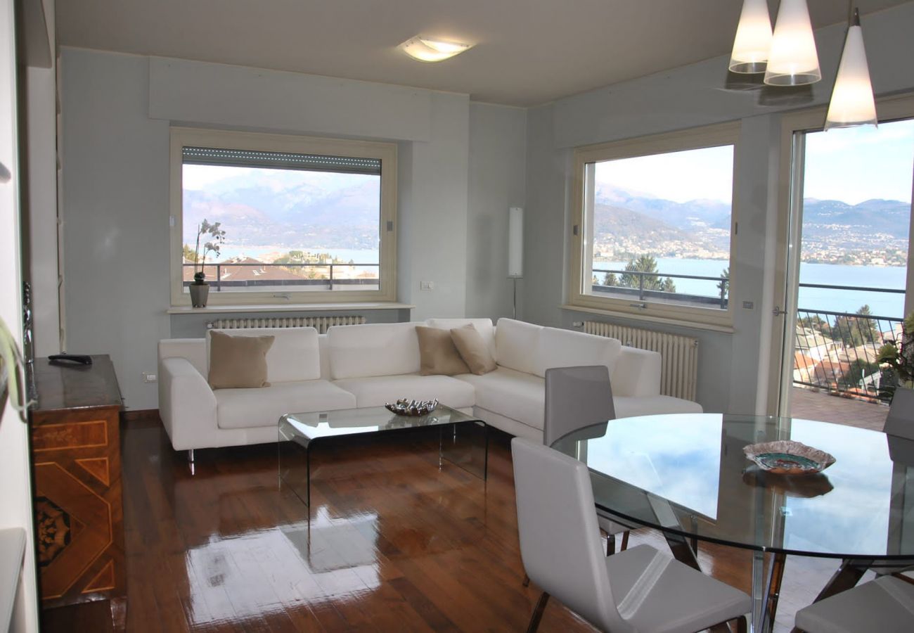 Appartamento a Stresa - Terrace Lake View apt. in Stresa with  lake view