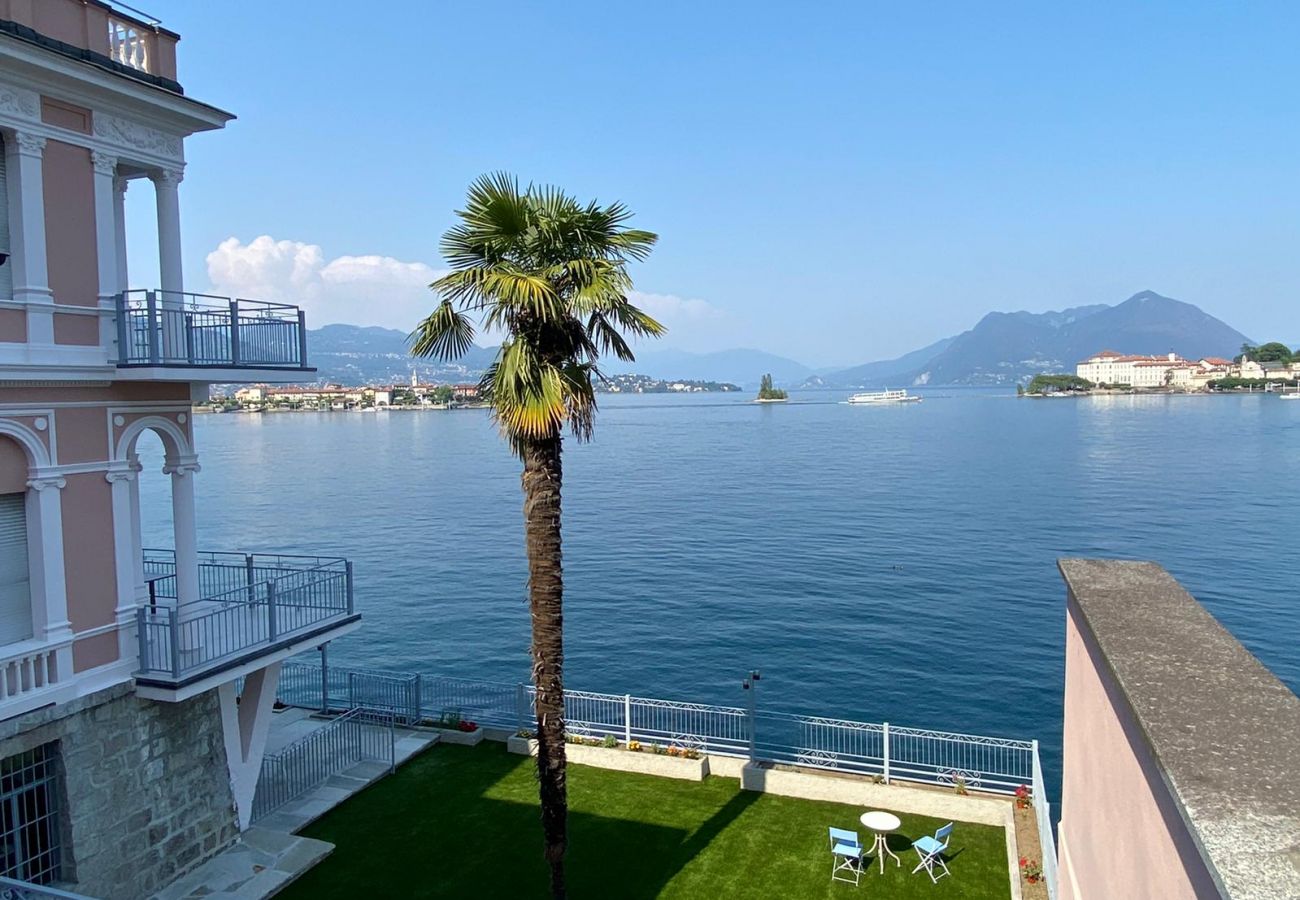 Appartamento a Baveno - Butterfly apartment with lake view in Baveno