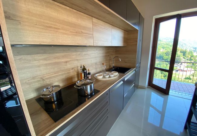 Appartamento a Meina - Penthouse Andrea apartment with private pool Appartamento a Meina - Penthouse Andrea apartment with private pool