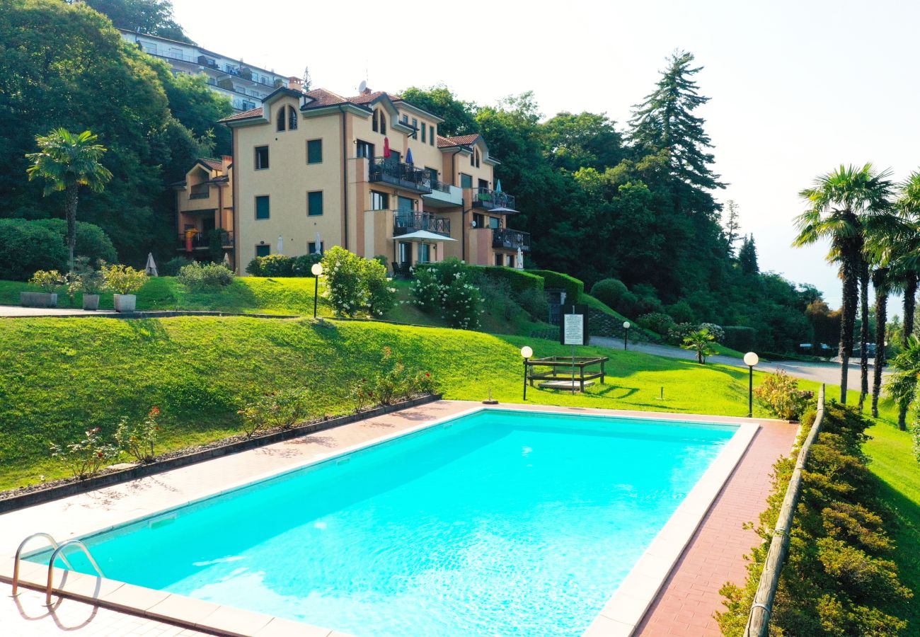 Appartamento a Stresa - Blue Lake apartment with pool and lake view