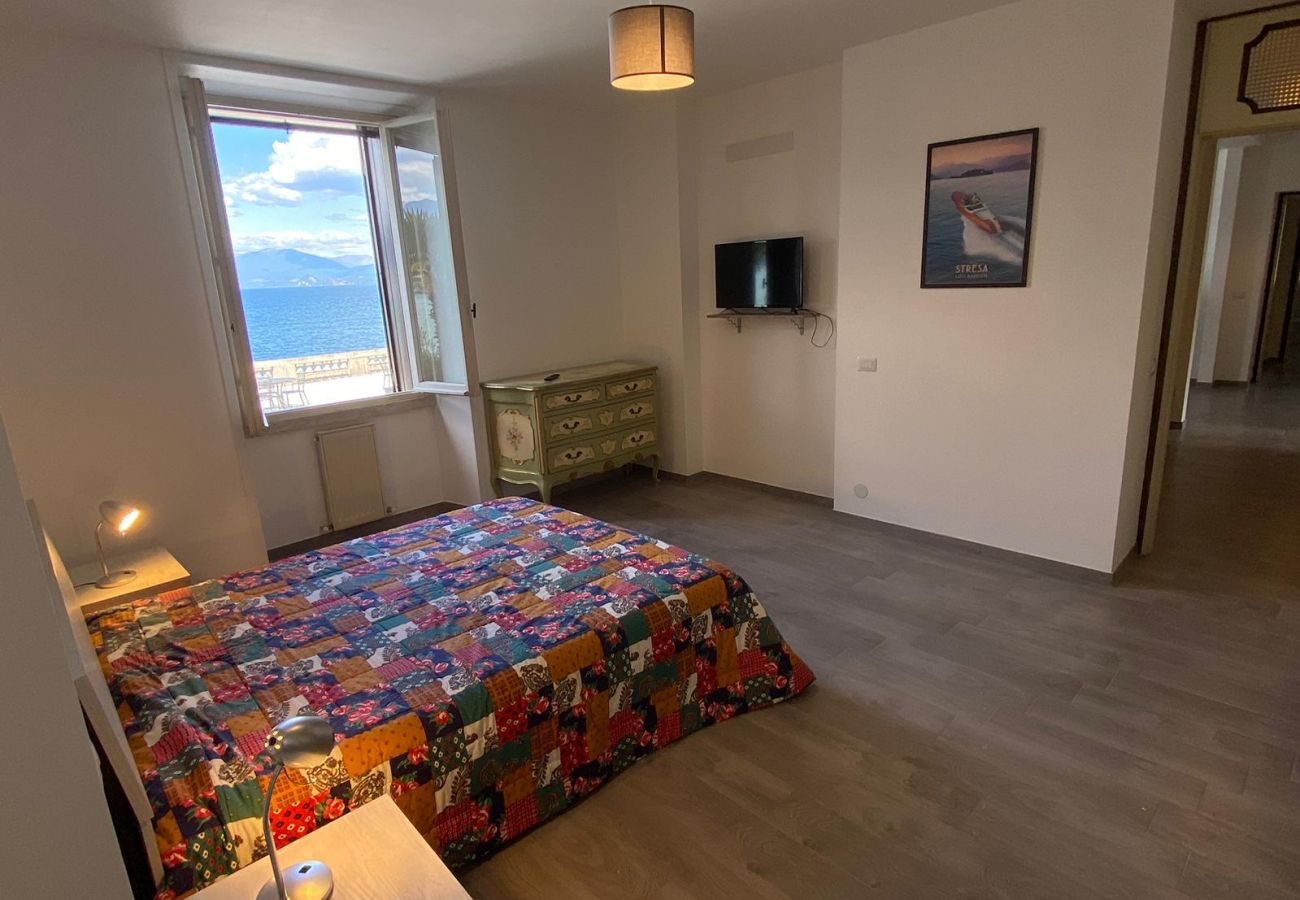 Appartamento a Stresa - Wonderful Stresa apartment on the lake in Stresa