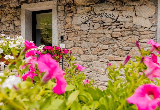 Appartamento a Mergozzo - Ca Vincenza boutique apartment in Montorfano Appartamento a Mergozzo - Ca Vincenza boutique apartment in Montorfano