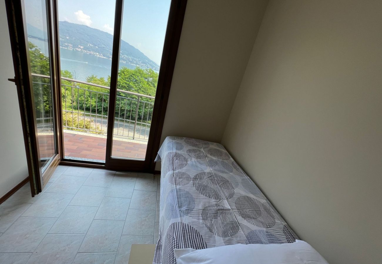 Casa a Baveno - Ortensia house with lake view and garden in Baveno