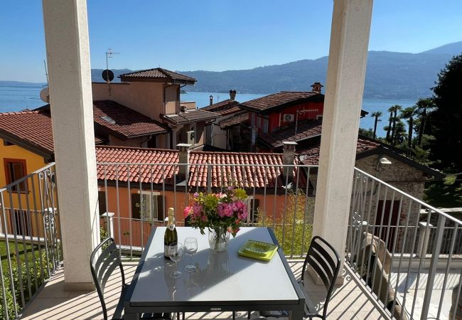  a Verbania - Lago Azzurro modern aparment with lake view and ba