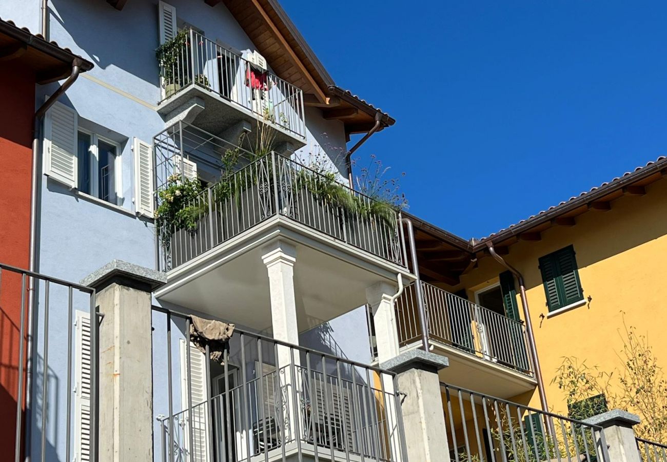 Appartamento a Verbania - Lago Azzurro modern aparment with lake view and ba