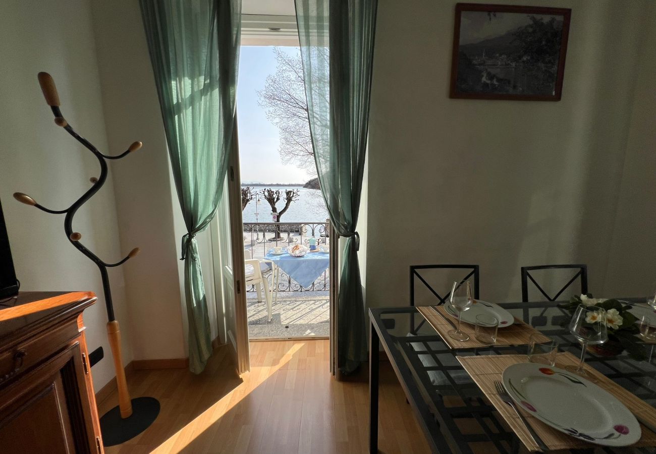 Appartamento a Mergozzo - La Rondine apartment in Mergozzo lakeview