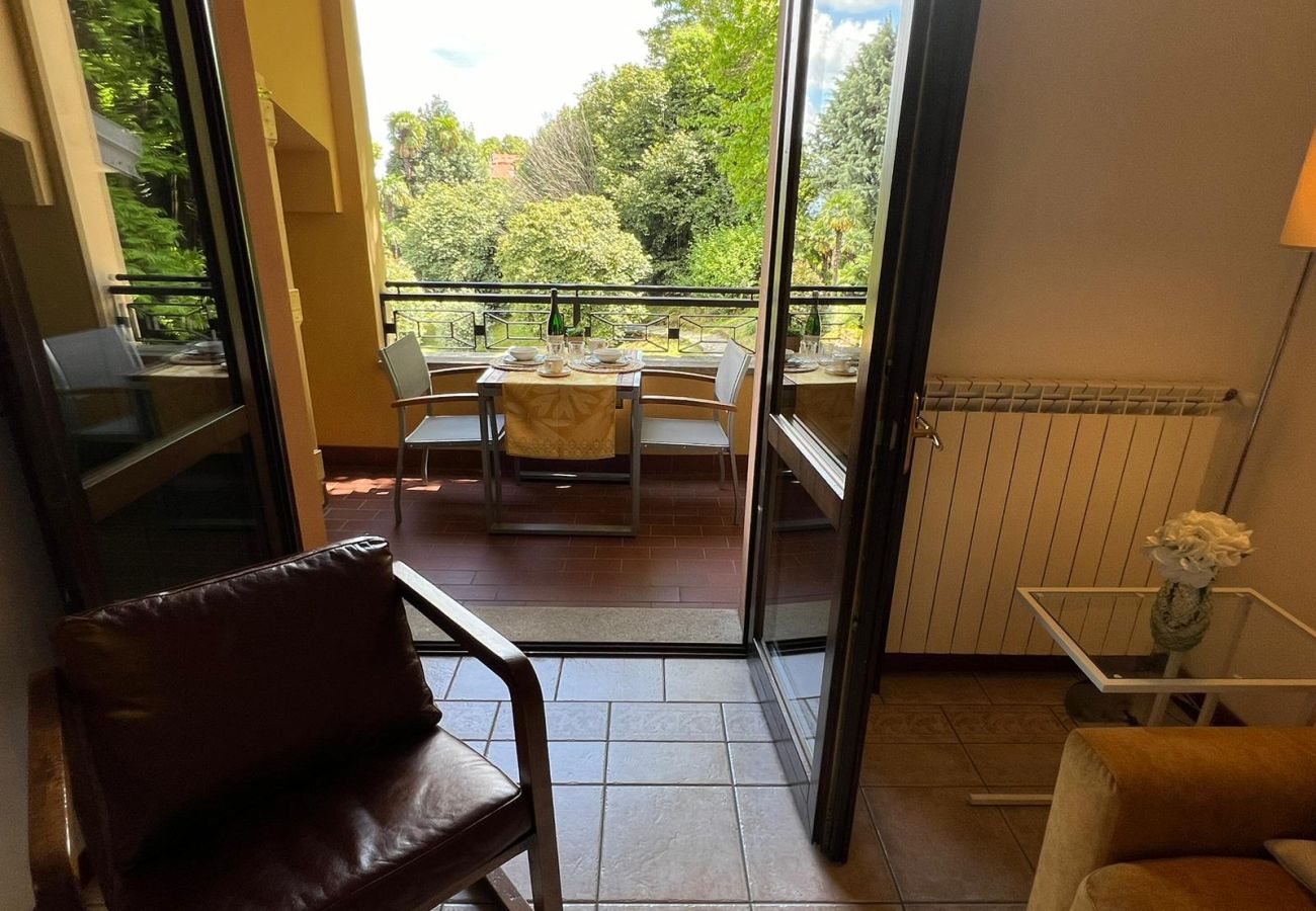 Appartamento a Stresa - Sole e Lago apartment with terrace lake view in St